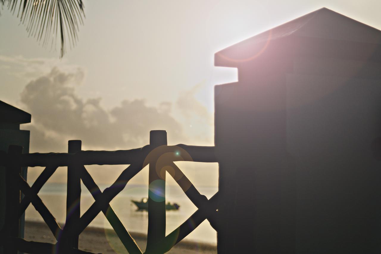 Plaza Beach Hotel Bamburi Kültér fotó