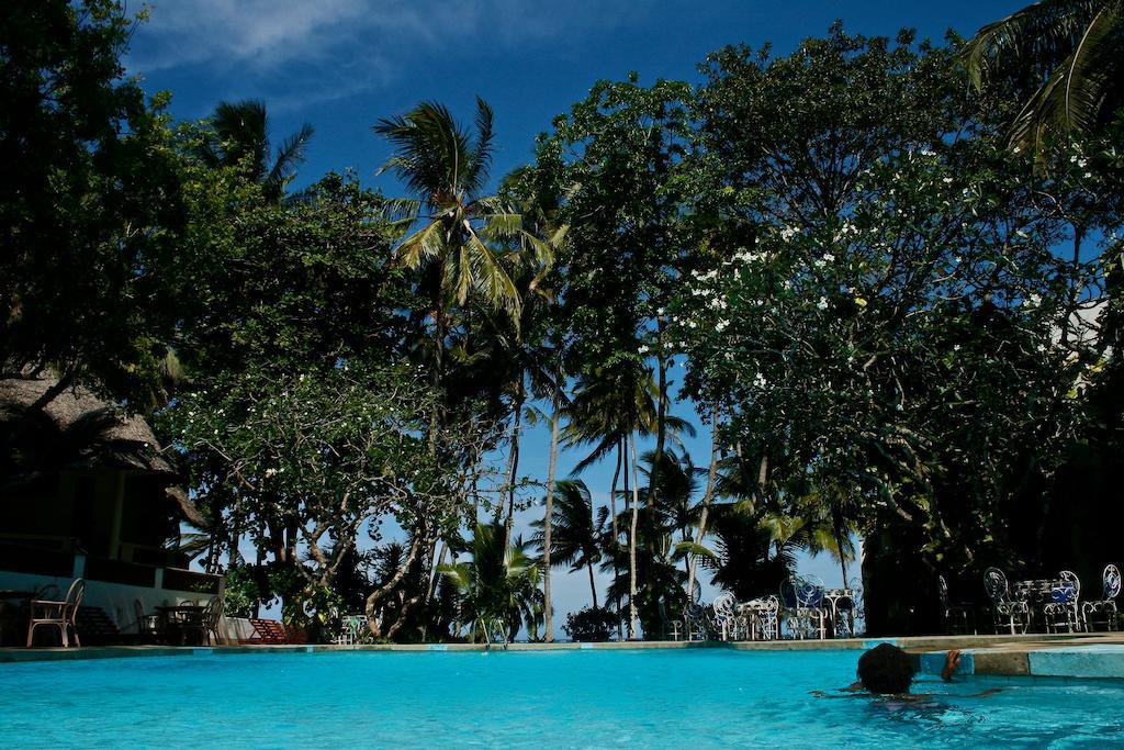 Plaza Beach Hotel Bamburi Kültér fotó